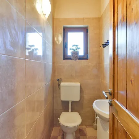 Callista With Pool * Budak